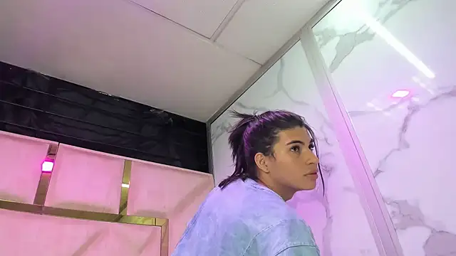 Allisonts69 online show from March 15, 2:39 am