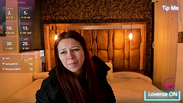 Isa Thompson   online show from October 28, 11:47 am