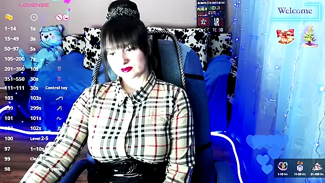 Snapshot of MilaRay chatting on January 6, 10:02 am MilaRay online show from January 6, 10:02 am