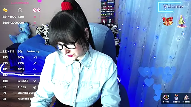 Snapshot of MilaRay chatting on February 7, 3:41 pm MilaRay online show from February 7, 3:41 pm