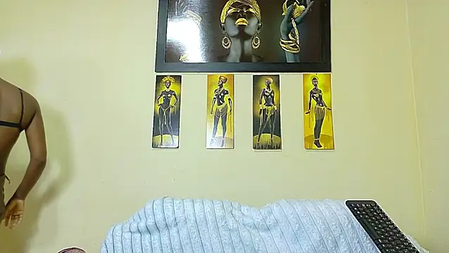 AlexandraCambell online show from August 4, 12:03 am