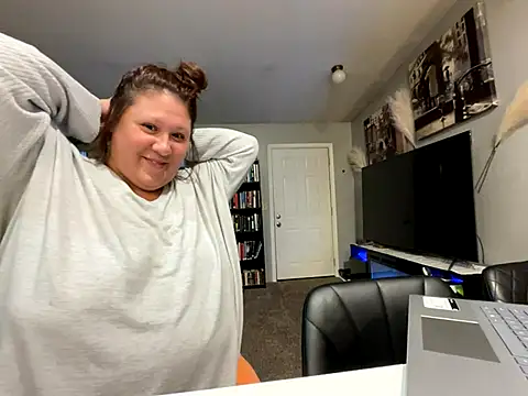 Snapshot of JizzyJazzunleashed chatting on September 13, 2:33 am JizzyJazzunleashed online show from September 13, 2:33 am