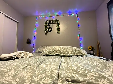 Snapshot of JizzyJazzunleashed chatting on September 28, 12:05 am JizzyJazzunleashed online show from September 28, 12:05 am