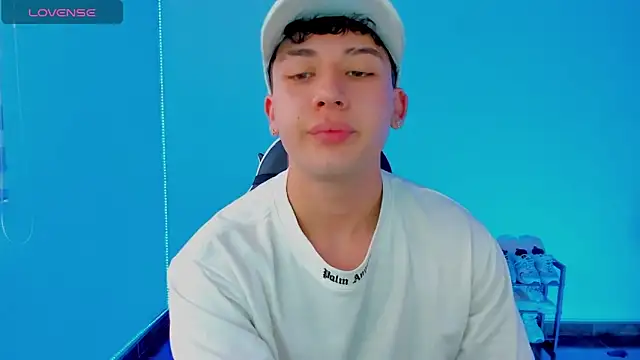 Snapshot of Casper___kyy chatting on September 30, 6:35 pm Casper kyy online show from September 30, 6:35 pm