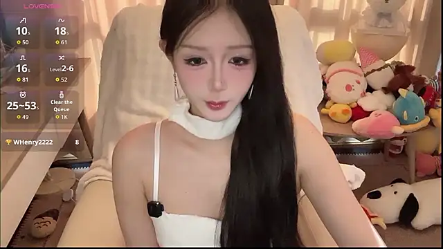 Snapshot of Y-fovik-ii chatting on November 10, 7:18 am Y-fovik-ii online show from November 10, 7:18 am