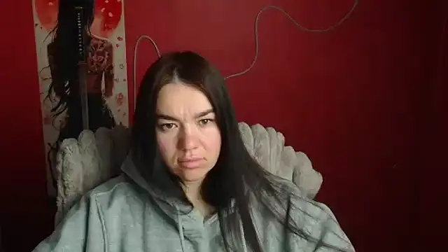 Lola Saymyname online show from April 25, 5:10 am