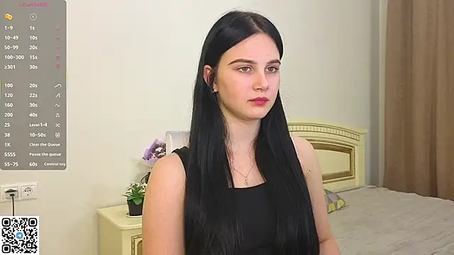 Snapshot of EnricaElis chatting on November 26, 8:10 pm EnricaElis online show from November 26, 8:10 pm