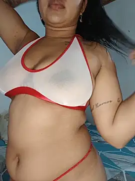 Snapshot of sofiaxxxxkl chatting on June 11, 8:23 am sofiaxxxxkl online show from June 11, 8:23 am