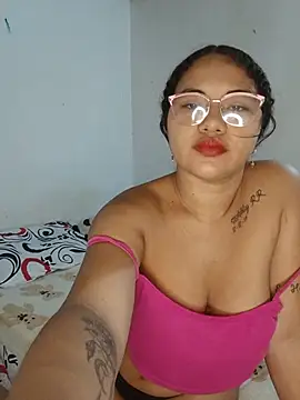 Snapshot of sofiaxxxxkl chatting on June 19, 8:40 am sofiaxxxxkl online show from June 19, 8:40 am
