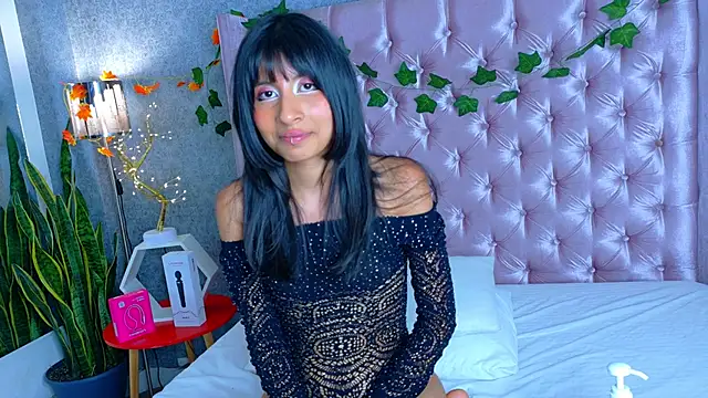 Snapshot of LizetteKitty chatting on November 12, 6:03 am LizetteKitty online show from November 12, 6:03 am