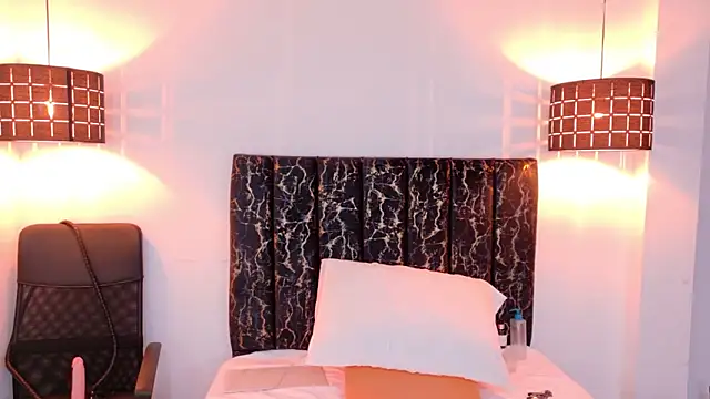 evvaa moon69 online show from March 12, 12:55 pm