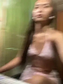 Snapshot of asian_petit69 chatting on October 20, 1:00 pm asian petit69 online show from October 20, 1:00 pm