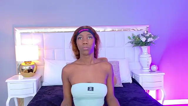 MadeleineHocker online show from November 23, 1:00 pm