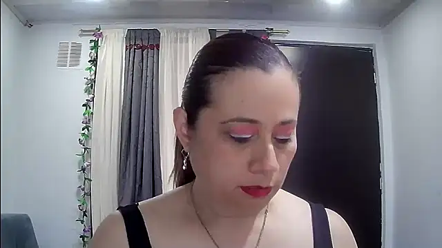 Snapshot of milagros_latina75 chatting on November 9, 5:44 pm milagros latina75 online show from November 9, 5:44 pm