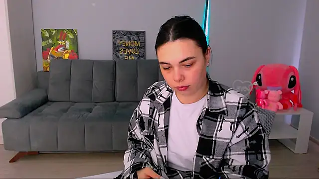 queenofthesense  online show from February 13, 10:44 am