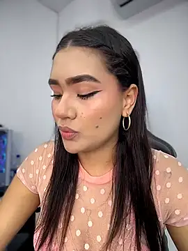noa moon online show from May 3, 3:12 am