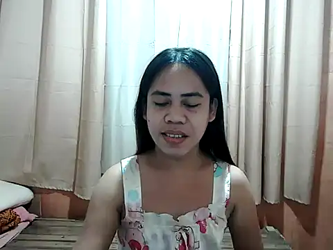 Snapshot of exoticpinay_dolly chatting on October 6, 10:51 pm exoticpinay dolly online show from October 6, 10:51 pm