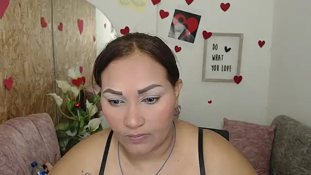 laleska montenegro online show from September 25, 5:11 am