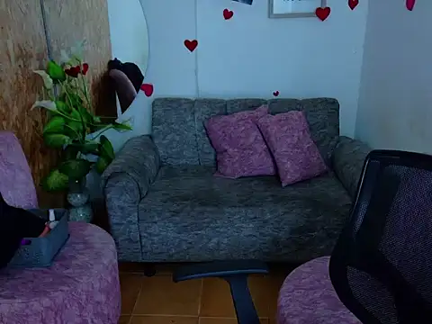 laleska montenegro online show from February 13, 5:03 am