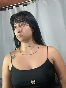 EVAH LEE  online show from February 6, 5:01 am