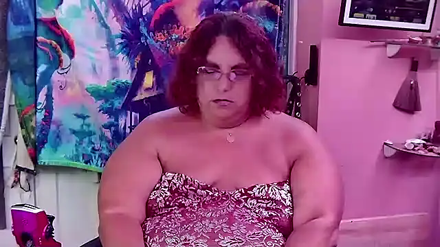 lil-gemini-hippy online show from September 11, 1:49 am