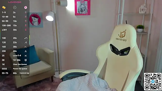 Snapshot of Miche1le_Allenne chatting on December 5, 1:14 am Miche1le Allenne online show from December 5, 1:14 am