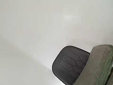 GoddessJessa123 online show from August 1, 9:30 am