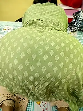 Snapshot of hotti-rashmi chatting on November 1, 8:49 am hotti-rashmi online show from November 1, 8:49 am