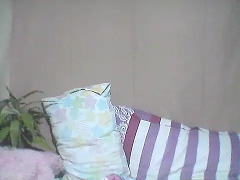 Snapshot of 66pineapple chatting on October 1, 3:18 pm 66pineapple online show from October 1, 3:18 pm