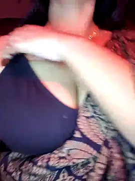 annanya01 online show from December 5, 2:25 pm