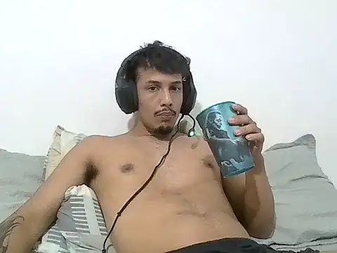 Snapshot of BAGHEERAPGG chatting on September 23, 2:58 am BAGHEERAPGG online show from September 23, 2:58 am