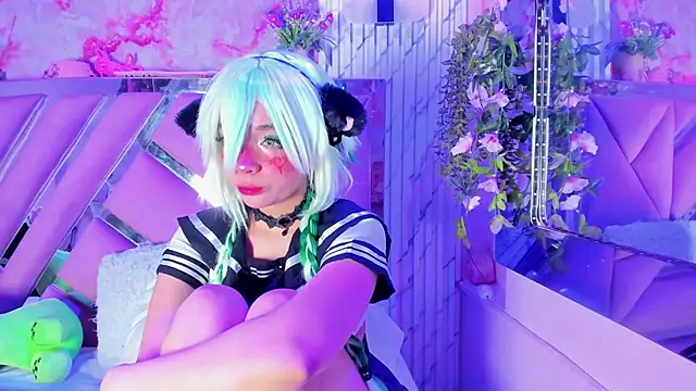 Snapshot of Akane_Hikari_ chatting on October 5, 5:17 am Akane Hikari online show from October 5, 5:17 am