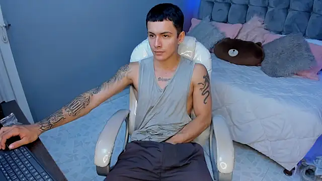 Leo santoro online show from September 14, 2:49 pm