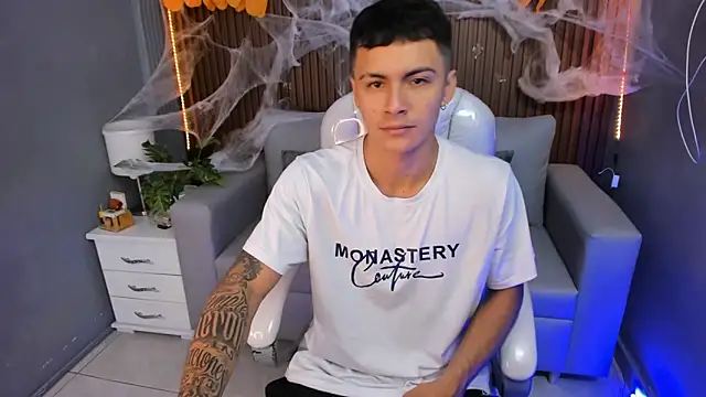 Leo santoro online show from October 20, 12:27 pm