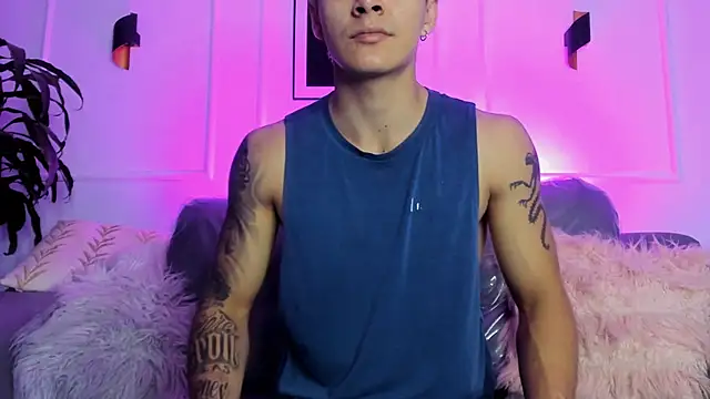 Leo santoro online show from February 16, 1:51 pm