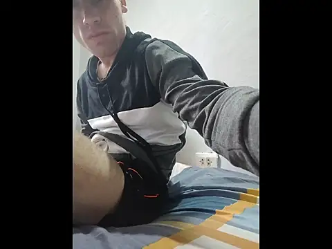 alex-golden online show from November 30, 3:38 pm