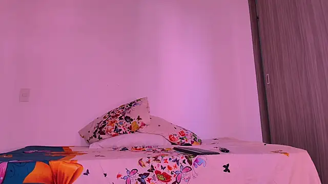 dreamsussi online show from July 14, 7:08 pm