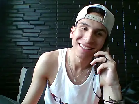 Snapshot of _lael_ chatting on October 17, 6:54 pm lael online show from October 17, 6:54 pm