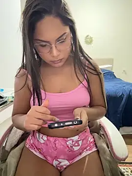 Snapshot of AngelBrazil_Ofc chatting on October 30, 10:43 pm AngelBrazil Ofc online show from October 30, 10:43 pm