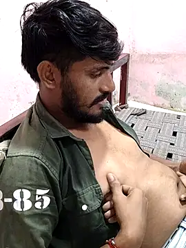 Snapshot of krishjaat43 chatting on September 24, 8:28 am krishjaat43 online show from September 24, 8:28 am