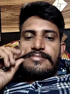 Snapshot of krishjaat43 chatting on May 3, 8:09 am krishjaat43 online show from May 3, 8:09 am