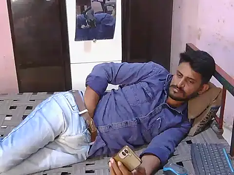 Snapshot of krishjaat43 chatting on May 3, 8:15 pm krishjaat43 online show from May 3, 8:15 pm
