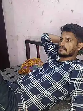 Snapshot of krishjaat43 chatting on May 6, 10:42 am krishjaat43 online show from May 6, 10:42 am