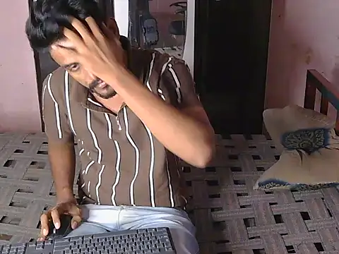 Snapshot of krishjaat43 chatting on May 10, 2:39 am krishjaat43 online show from May 10, 2:39 am