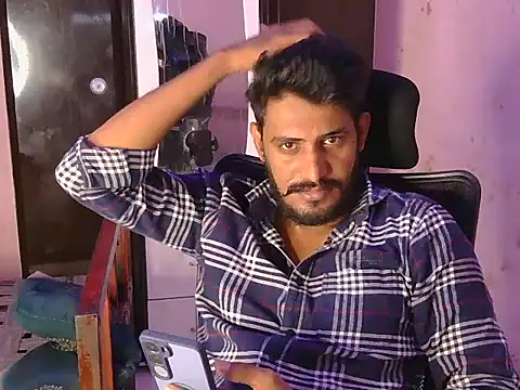 Snapshot of krishjaat43 chatting on May 23, 6:07 am krishjaat43 online show from May 23, 6:07 am