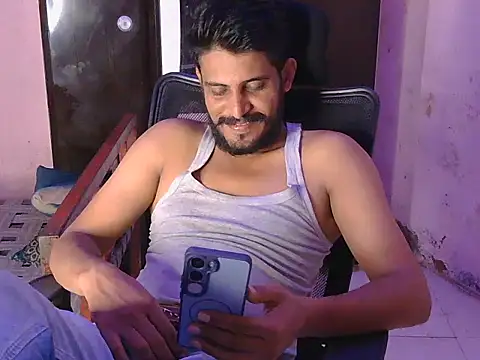 Snapshot of krishjaat43 chatting on May 25, 7:36 am krishjaat43 online show from May 25, 7:36 am