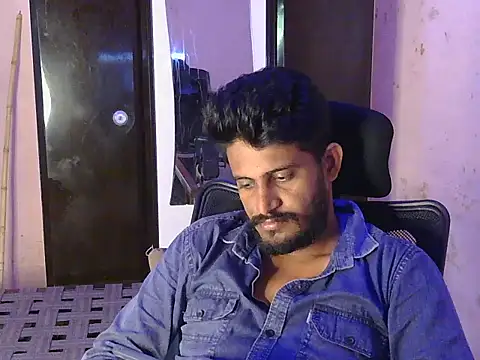 Snapshot of krishjaat43 chatting on May 26, 8:54 am krishjaat43 online show from May 26, 8:54 am