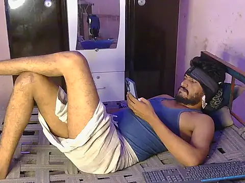 Snapshot of krishjaat43 chatting on May 29, 6:33 am krishjaat43 online show from May 29, 6:33 am