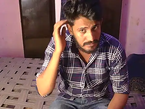Snapshot of krishjaat43 chatting on May 31, 6:31 pm krishjaat43 online show from May 31, 6:31 pm