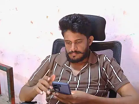 Snapshot of krishjaat43 chatting on June 3, 2:33 pm krishjaat43 online show from June 3, 2:33 pm